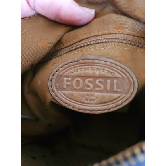 Fossil Brown Leather Crossbody Bag - Picture 8 of 12